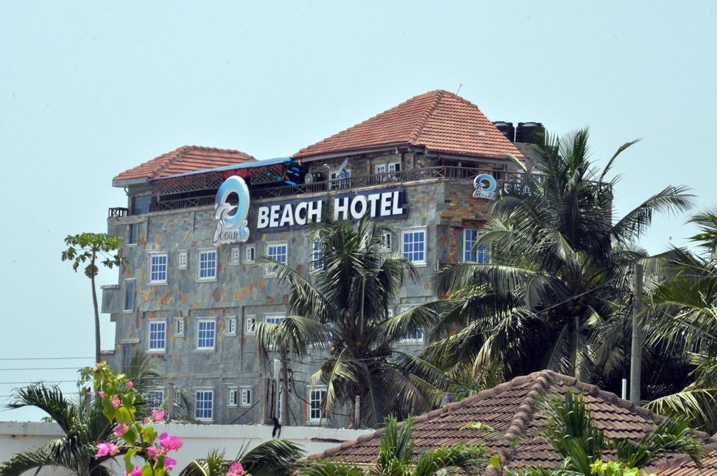 Ocean6 Hotell Kokrobite Exteriör bild